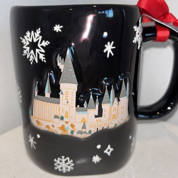Rae Dunn Harry Potter “I’d Rather Stay At Hogwarts This Christmas” Mug School - Picture 3 of 5